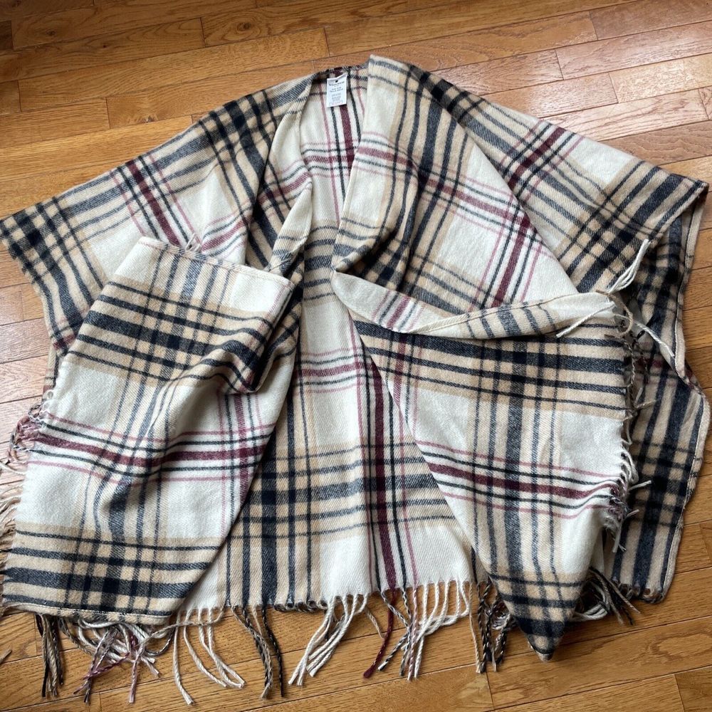 WOOLRICH Womens Poncho Shawl Wrap One Size Soft Fringe Tan Red Black‎ Plaid